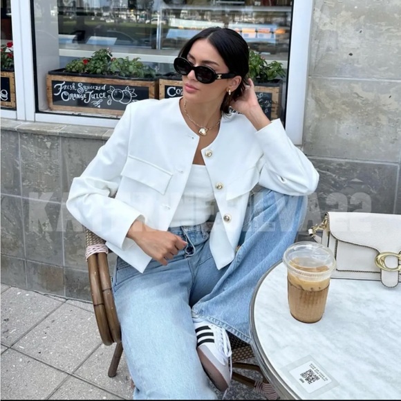 Zara Jackets & Blazers - Zara gold button cropped blazer